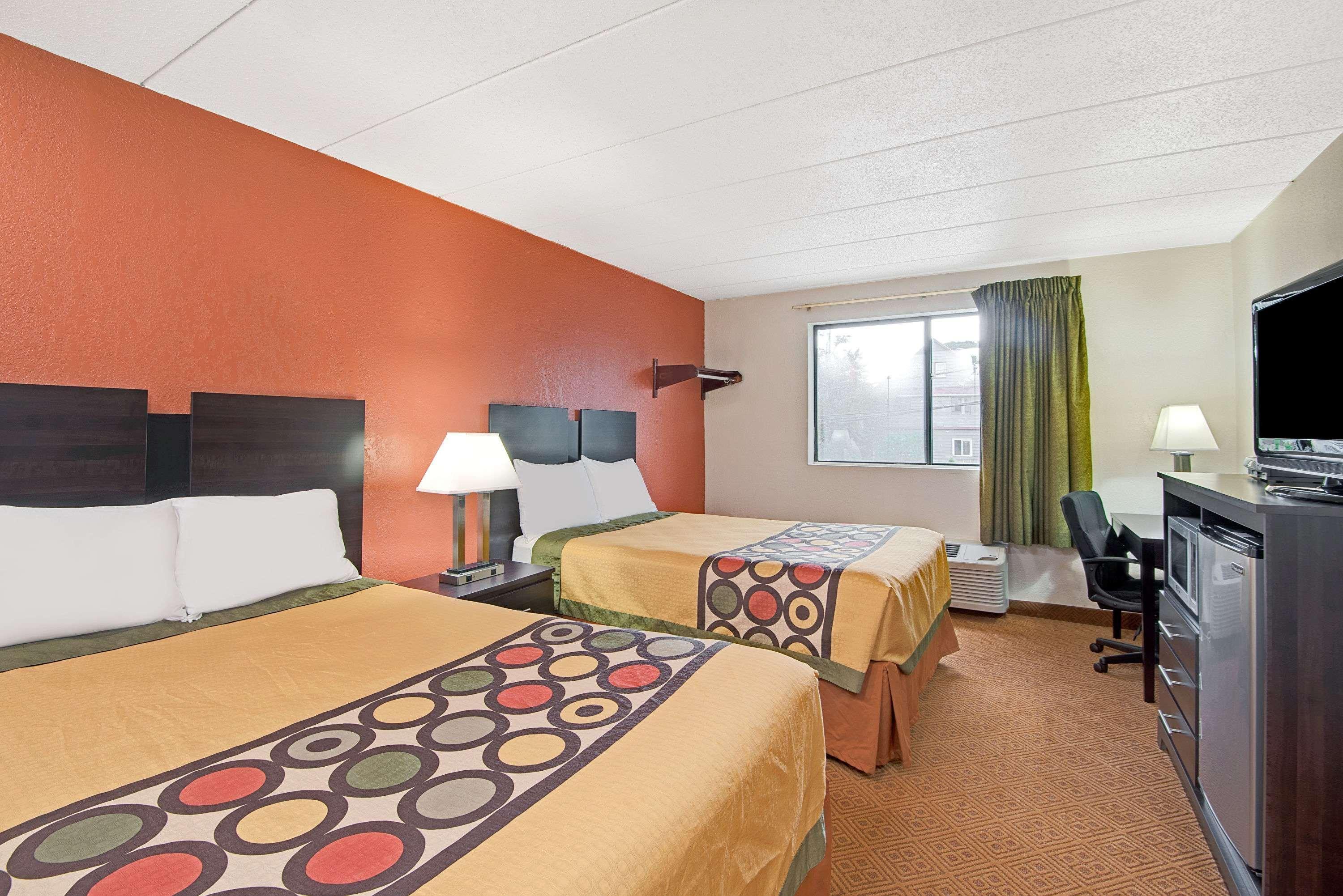 Super 8 By Wyndham Stamford/New York City Area Buitenkant foto