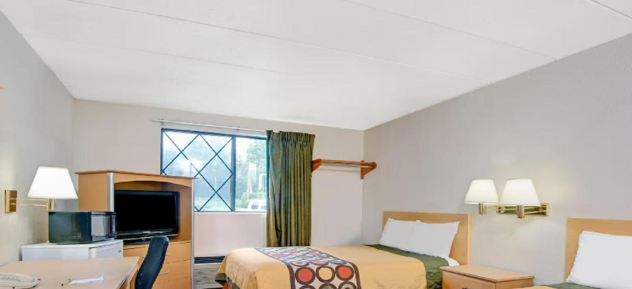 Super 8 By Wyndham Stamford/New York City Area Buitenkant foto